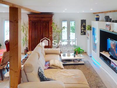 Maison - 98 m² - 6 pièces