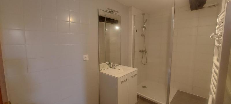 Appartement - 64 m² - 2 pièces