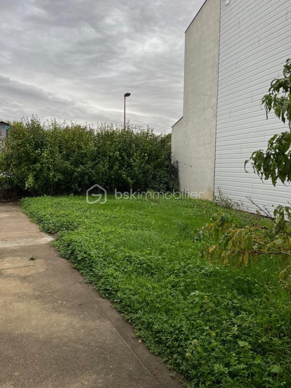 Maison - 121 m² - 6 pièces