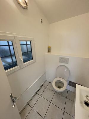 Magasins - 48 m² - 1 pièce