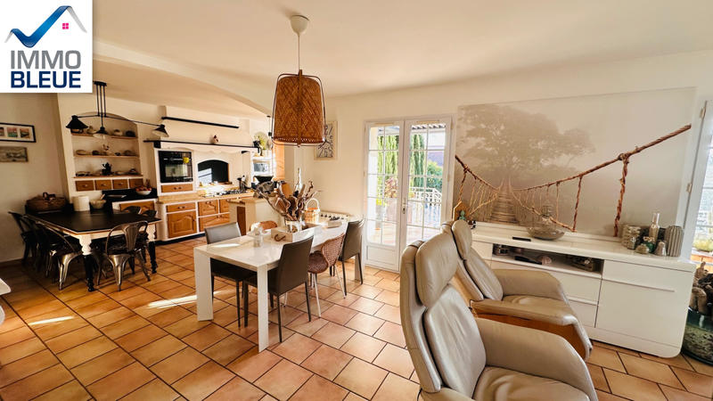 Villa - 130 m² - 5 pièces