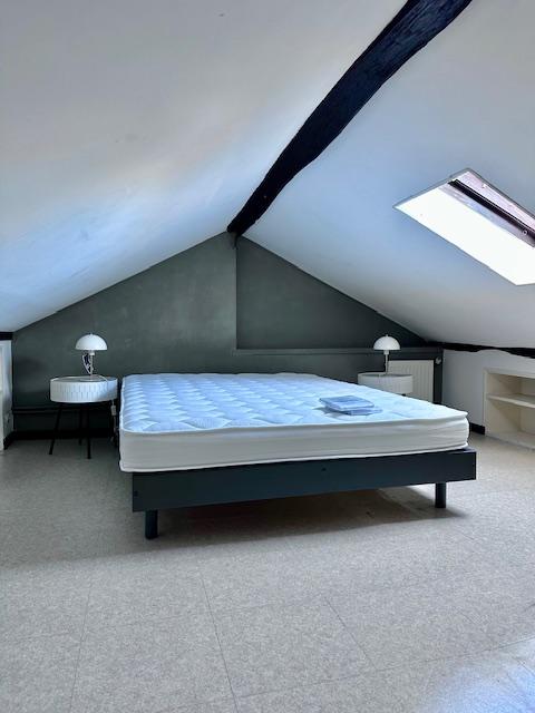 Appartement ancien - 26 m² - 1 pièce