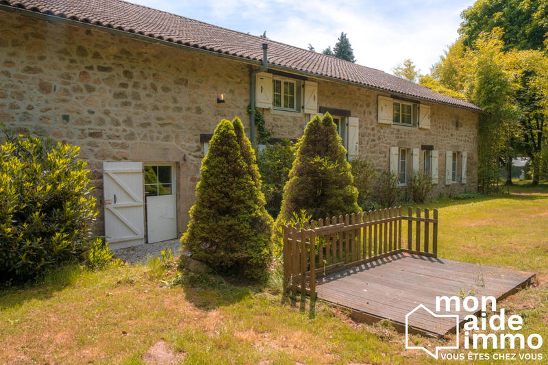 Maison - 340 m² - 15 pièces