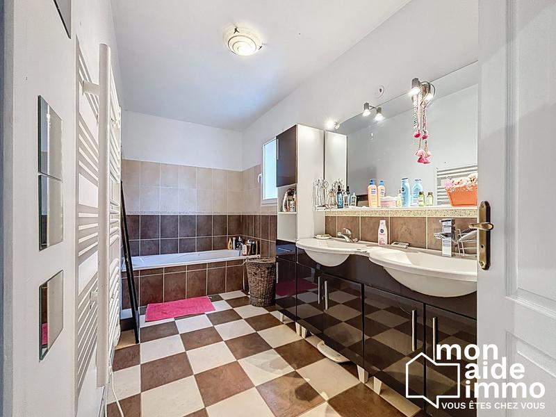 Maison - 132 m² - 6 pièces