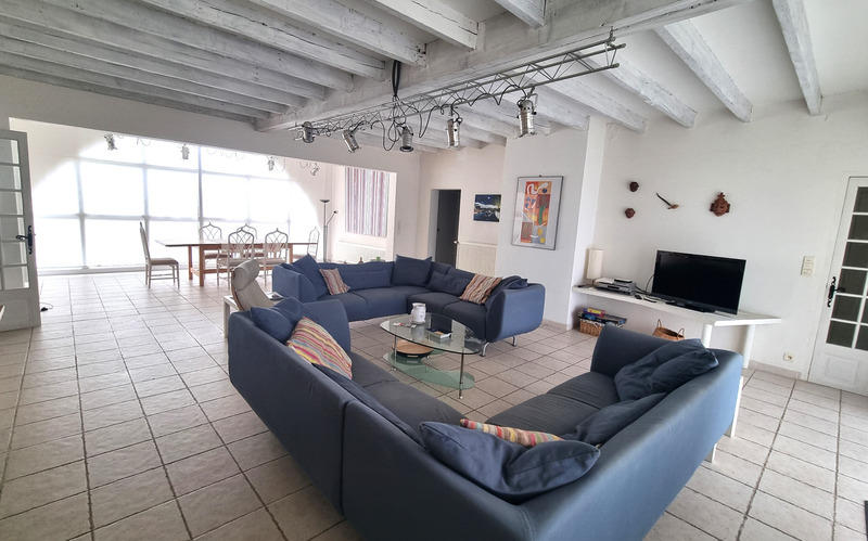 Maison - 163 m² - 6 pièces