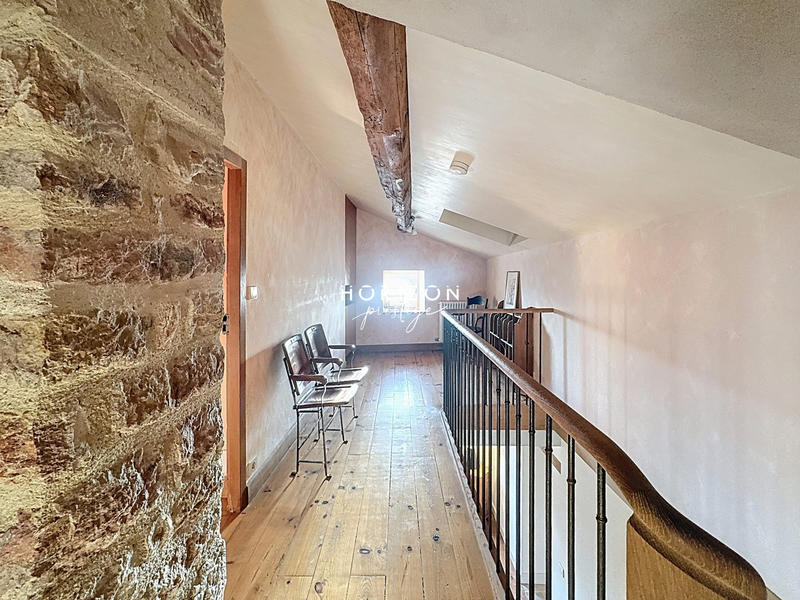 Maison ancienne - 205 m² - 8 pièces