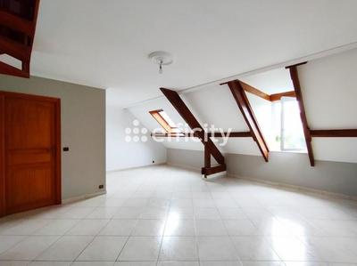 Appartement - 77 m² - 3 pièces