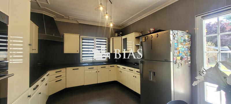 Maison - 191 m² - 8 pièces