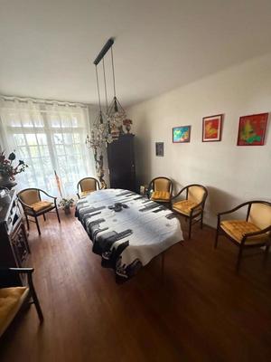 Maison - 180 m² - 7 pièces