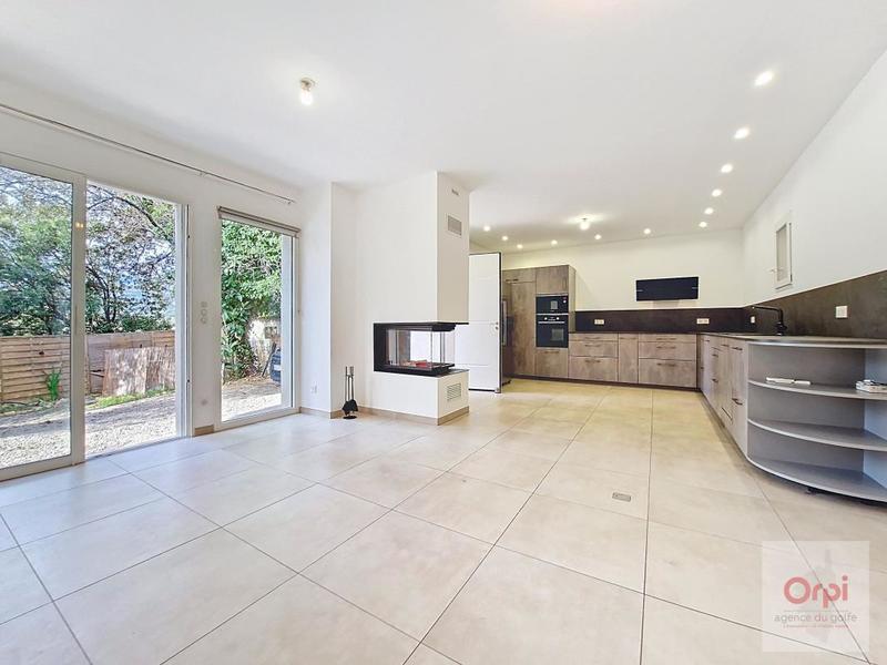 Maison - 77 m² - 3 pièces