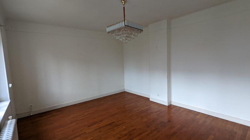 Maison traditionnelle - 94 m² - 5 pièces