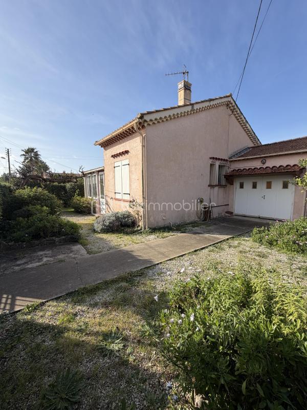 Maison - 95 m² - 5 pièces