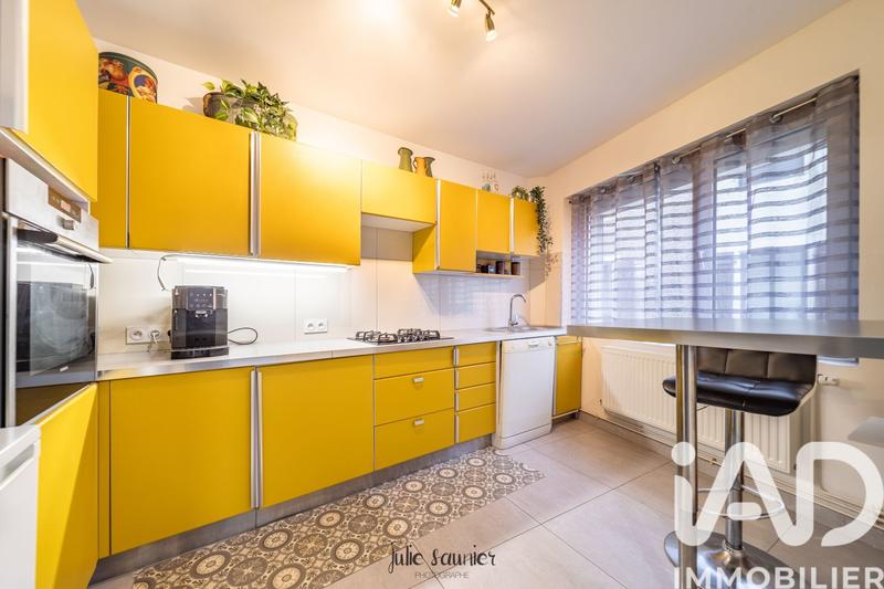 Appartement - 98 m² - 5 pièces