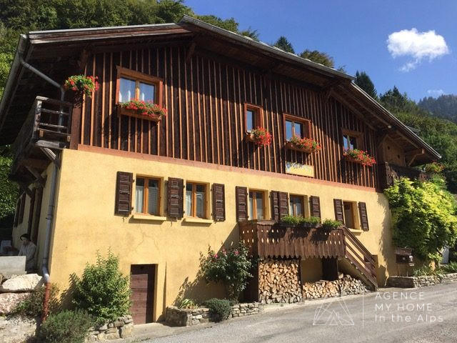 Châlet - 258 m² - 12 pièces