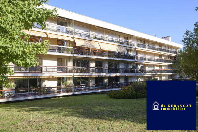 Appartement - 166 m² - 6 pièces