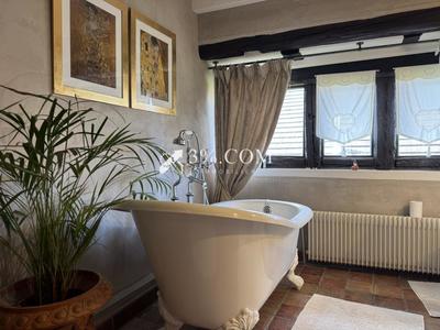 Demeure - 290 m² - 7 pièces