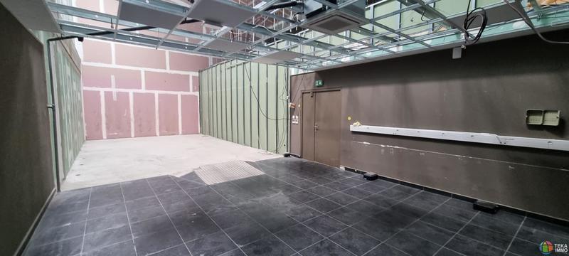 Local commercial - 360 m² - 1 pièce