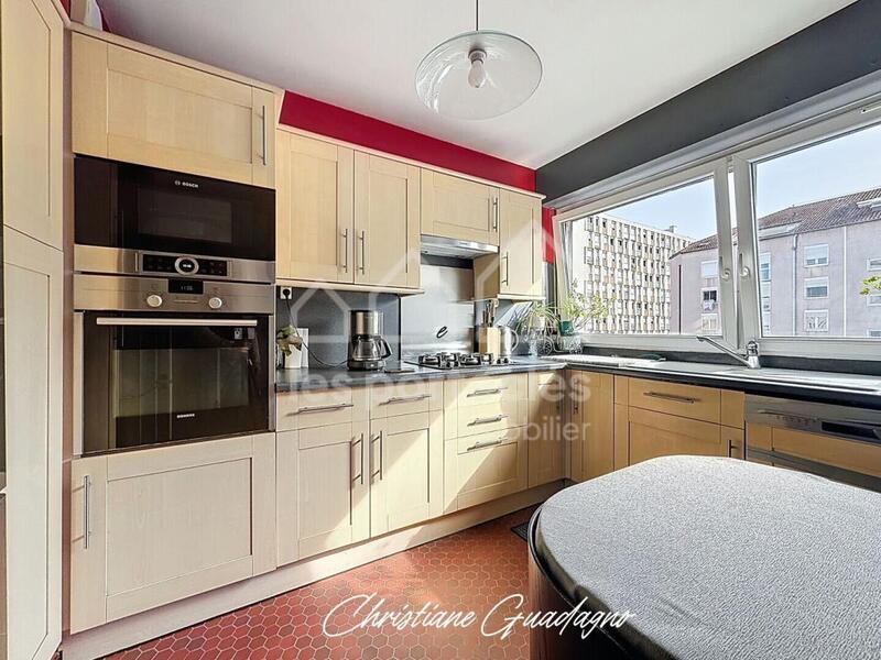 Appartement - 89 m² - 4 pièces