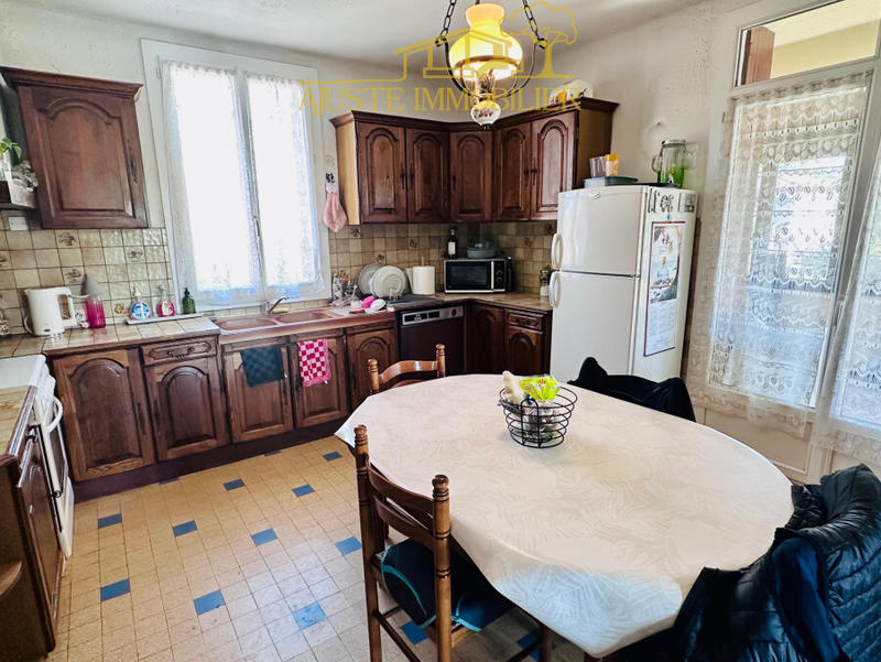 Maison - 195 m² - 8 pièces