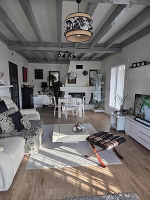 Maison traditionnelle - 123 m² - 6 pièces