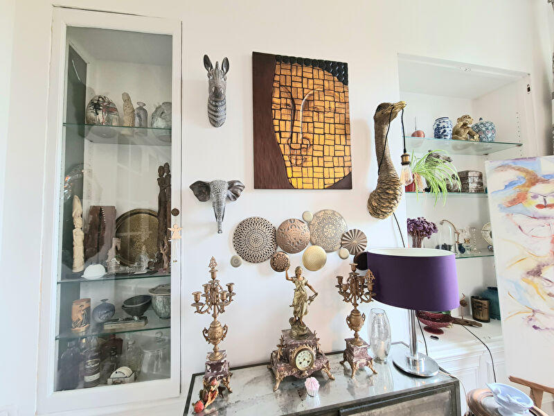 Propriété - 240 m² - 8 pièces