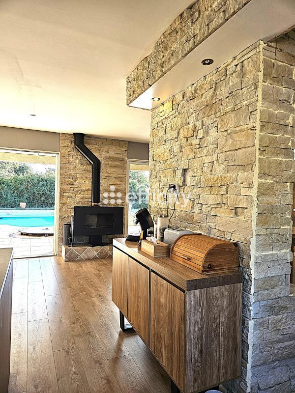 Villa - 187 m² - 7 pièces