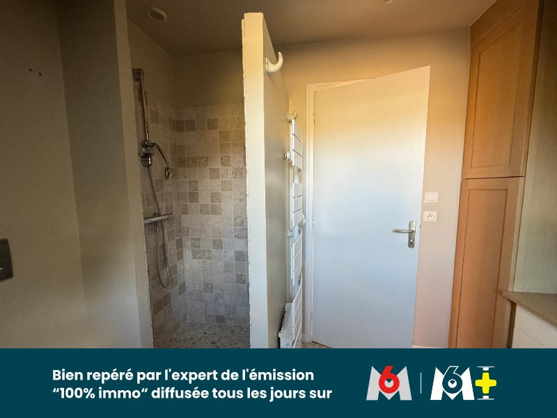 Maison - 210 m² - 8 pièces