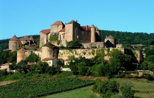 Château médiéval de Berzé