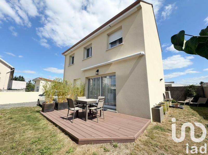 Maison - 90 m² - 5 pièces
