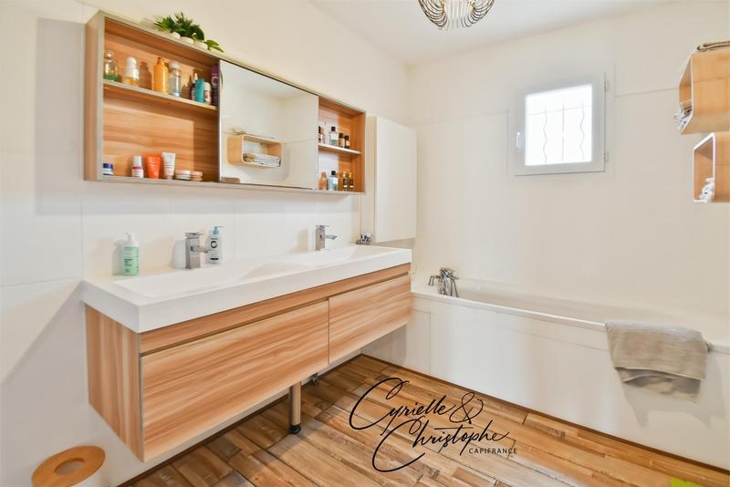 Maison d'architecte - 216 m² - 6 pièces