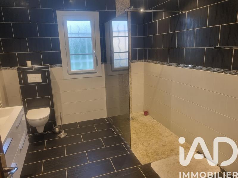 Maison - 140 m² - 5 pièces