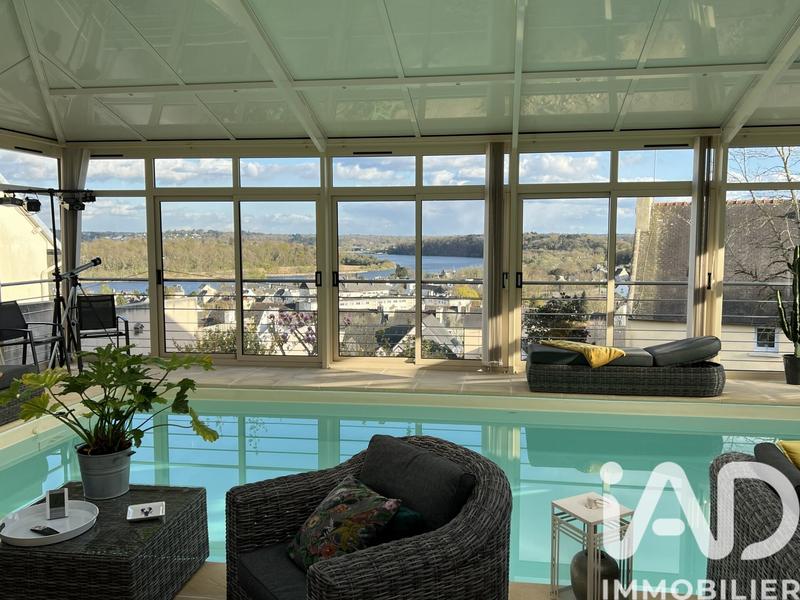 Maison - 283 m² - 10 pièces