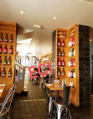 Fonds de commerce - 200 m²