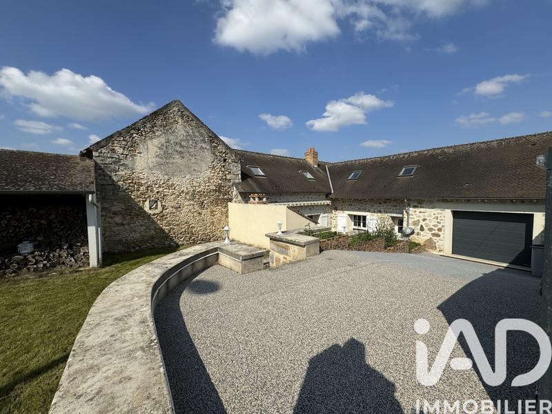 Maison - 140 m² - 4 pièces