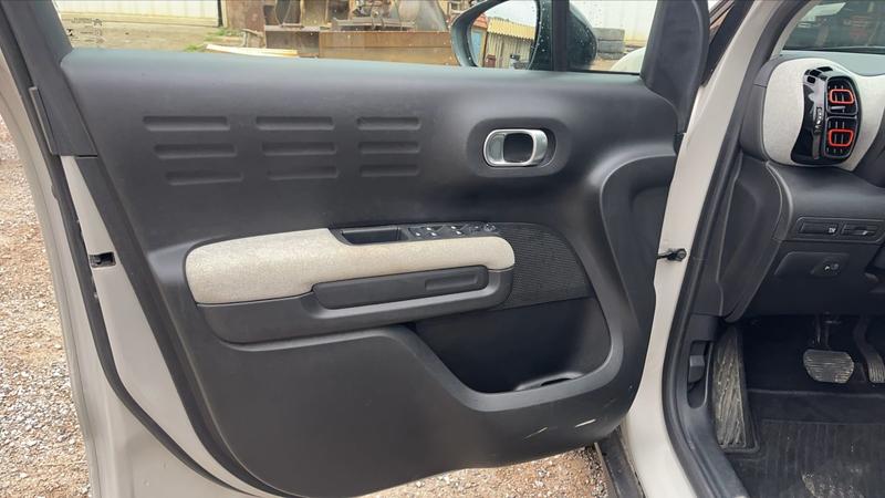 Citroën C3 Aircross 1.2 PureTech 110 Eat6 Shine - Automatique Toit ouvrant