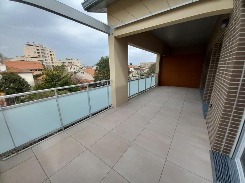 Appartement - 66 m² - 3 pièces