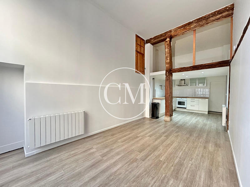 Local commercial - 136 m² - 7 pièces