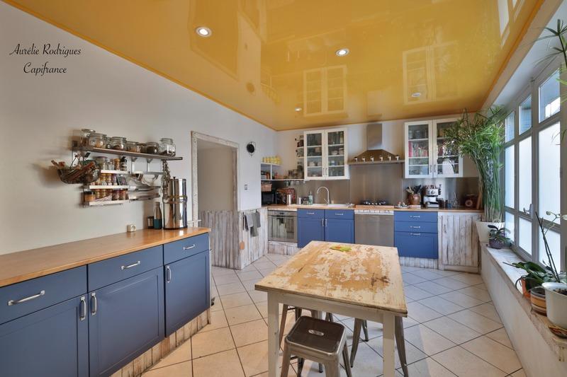 Maison - 216 m² - 6 pièces