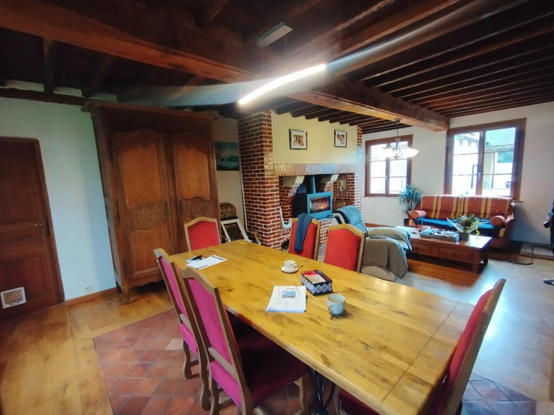 Maison - 167 m² - 6 pièces