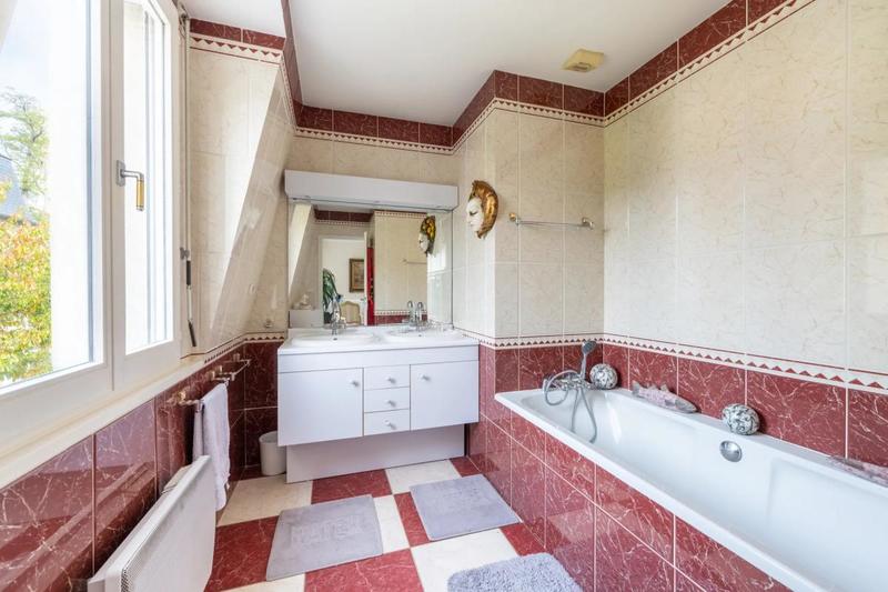 Maison - 127 m² - 6 pièces