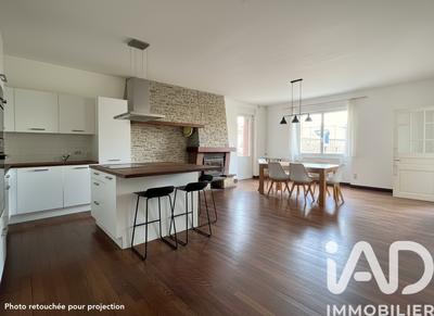 Maison de village - 149 m² - 10 pièces