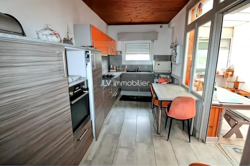 Maison - 121 m² - 5 pièces