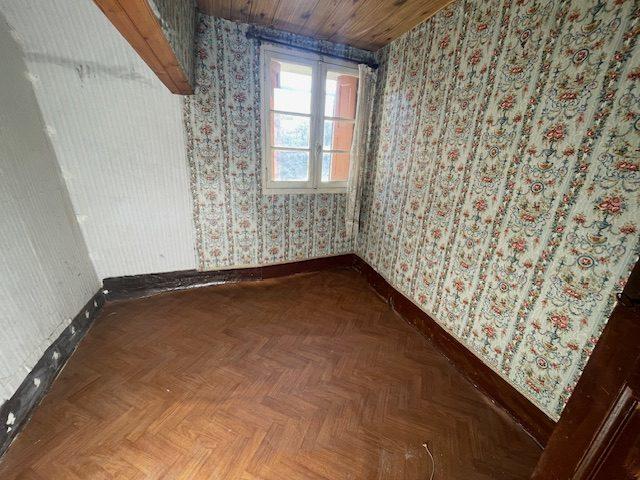 Maison - 80 m² - 5 pièces