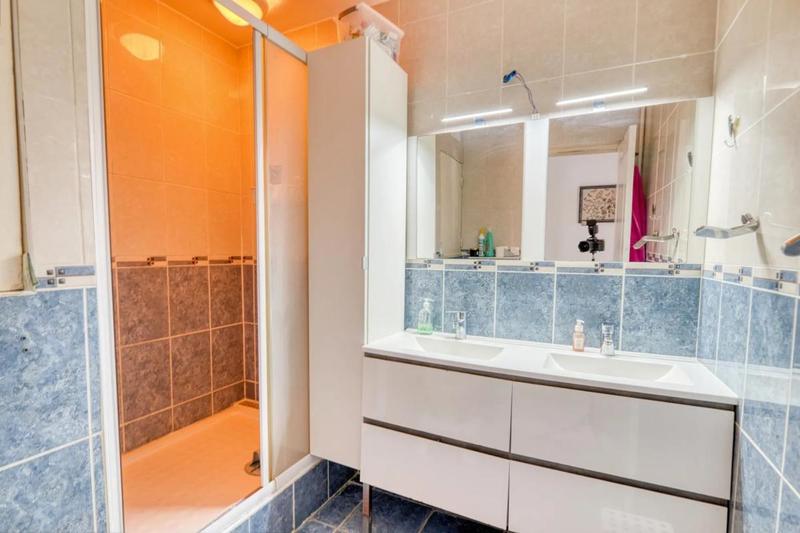 Appartement - 77 m² - 4 pièces