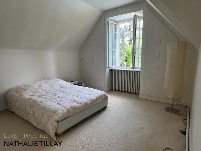 Maison - 222 m² - 9 pièces