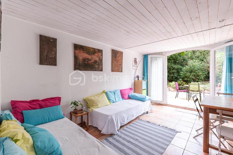 Maison - 250 m² - 10 pièces