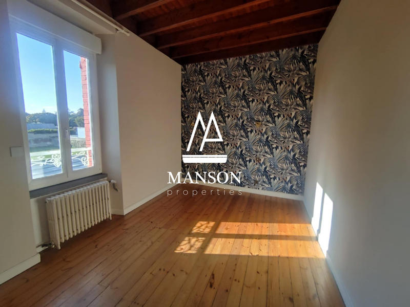 Maison ancienne - 139 m² - 8 pièces