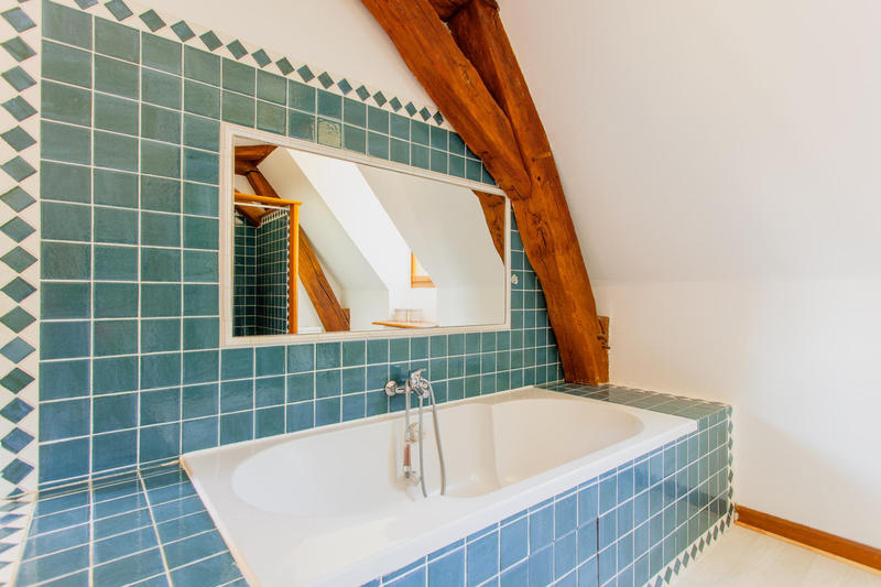 Propriété - 331 m² - 12 pièces