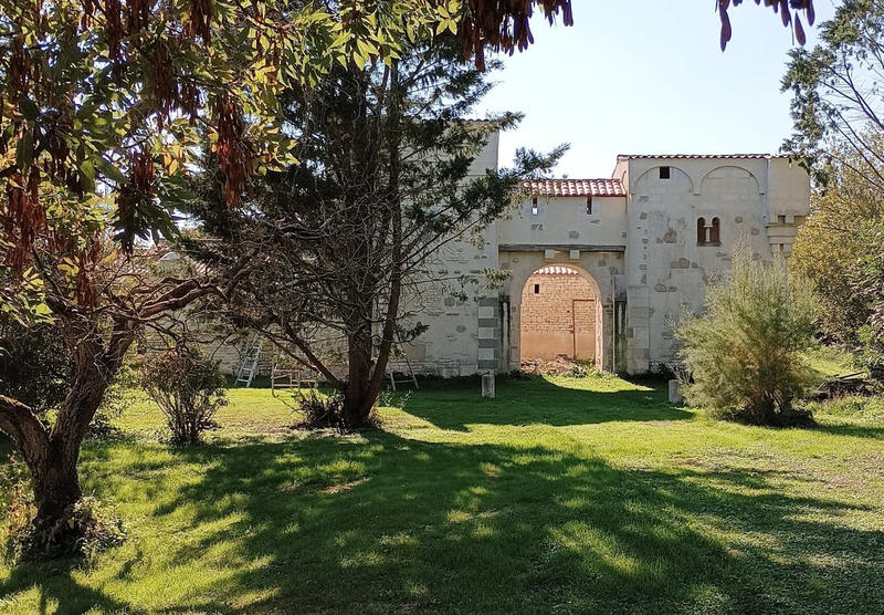 Maison - 215 m² - 10 pièces