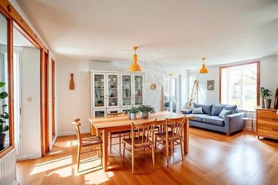 Corps de ferme - 250 m² - 6 pièces